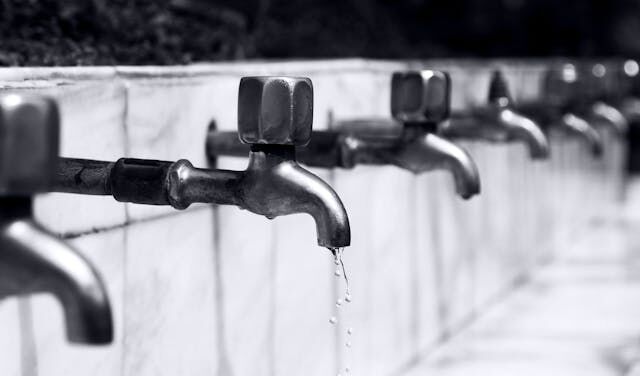 Addressing Home Water Damage: Steps & Solutions